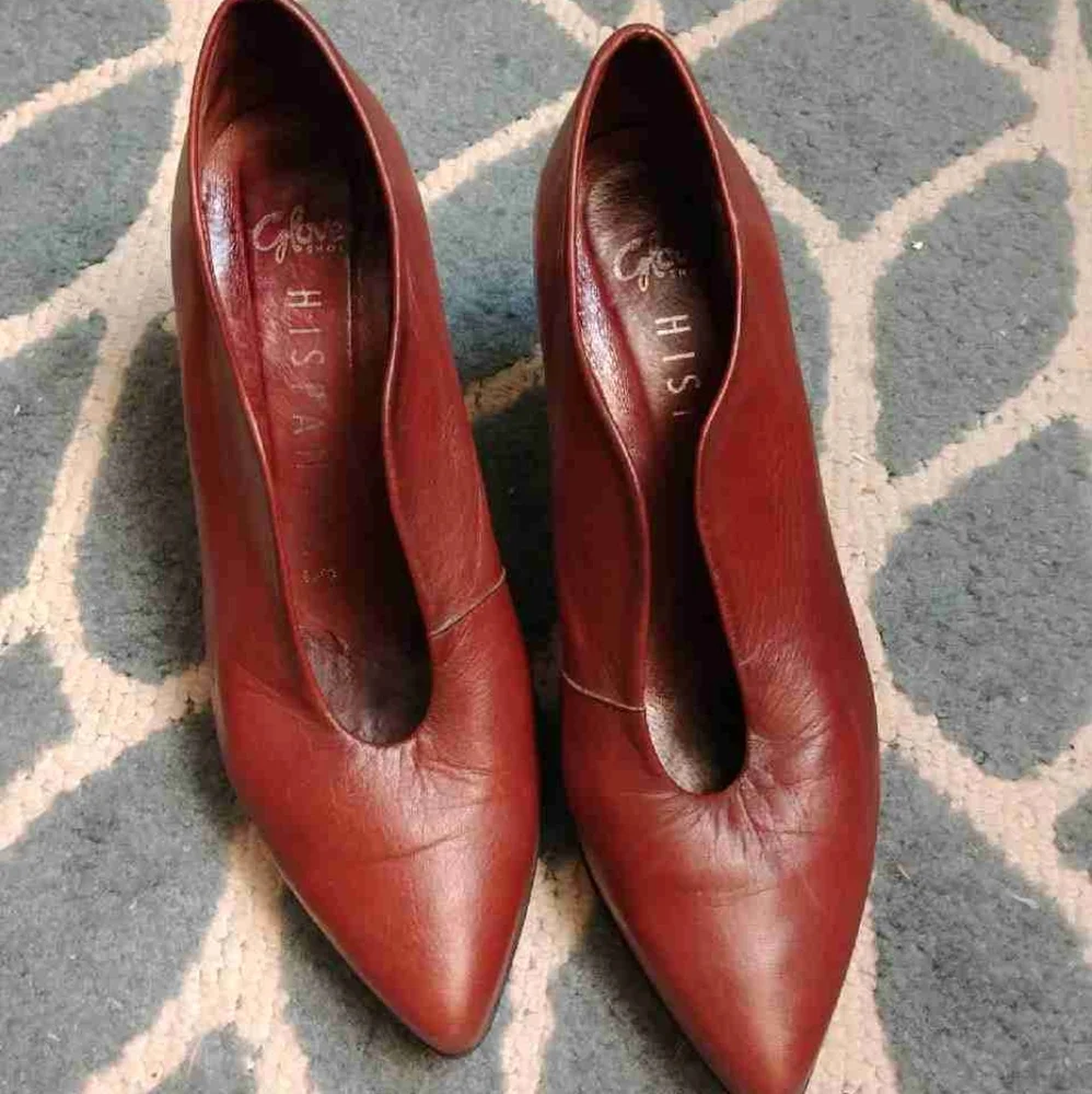 Hispanita Glove burgundy pumps - Picture 6 of 6